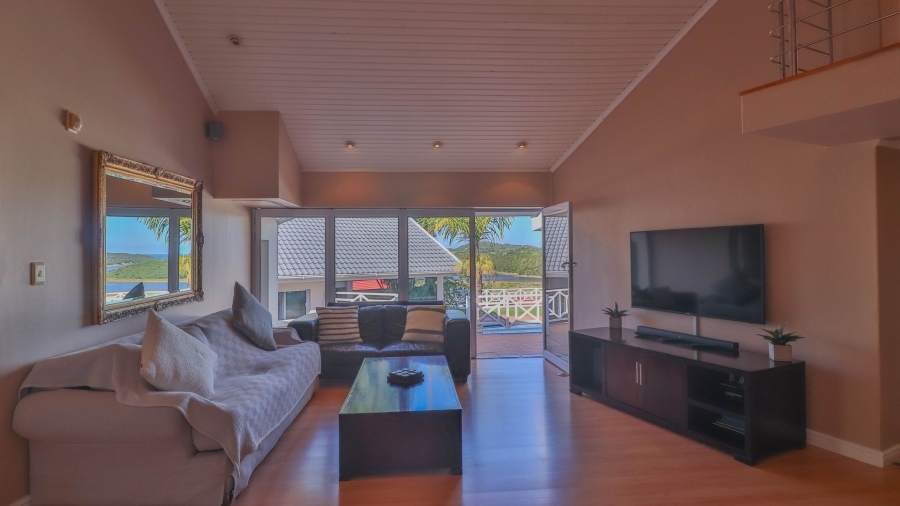 6 Bedroom Property for Sale in Beacon Bay Eastern Cape